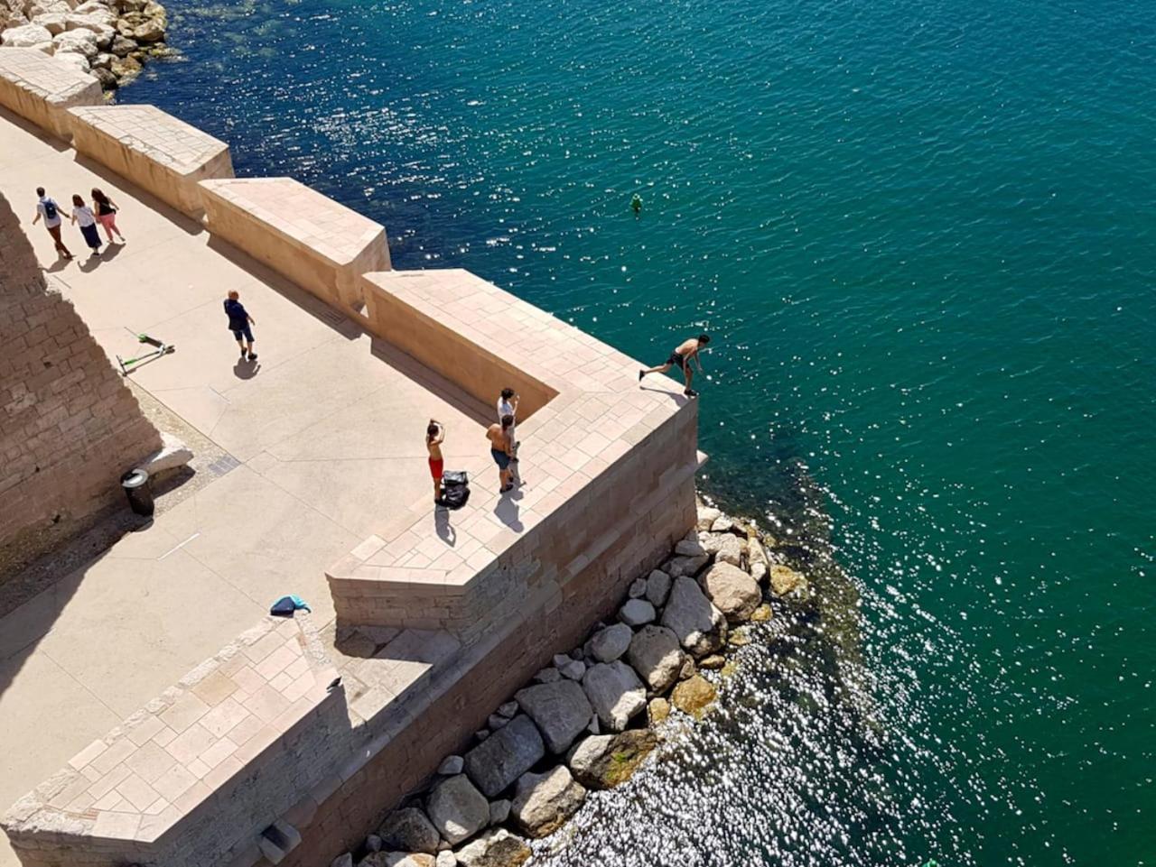 Du Cote Du Vieux Port & Mucem - Central Marseille Luaran gambar